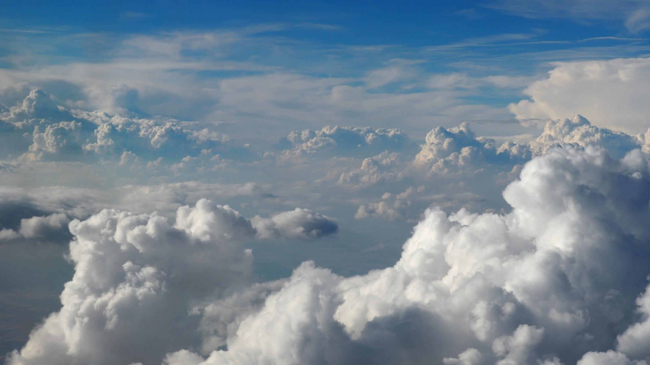 Wolken von Oben